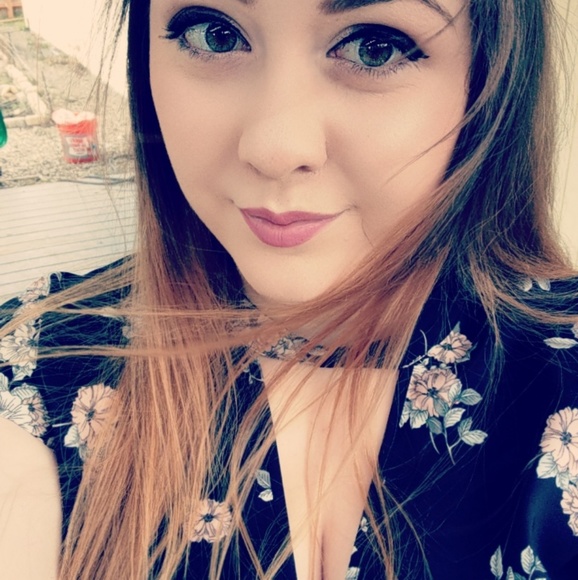 Top - Picture 2 of 2